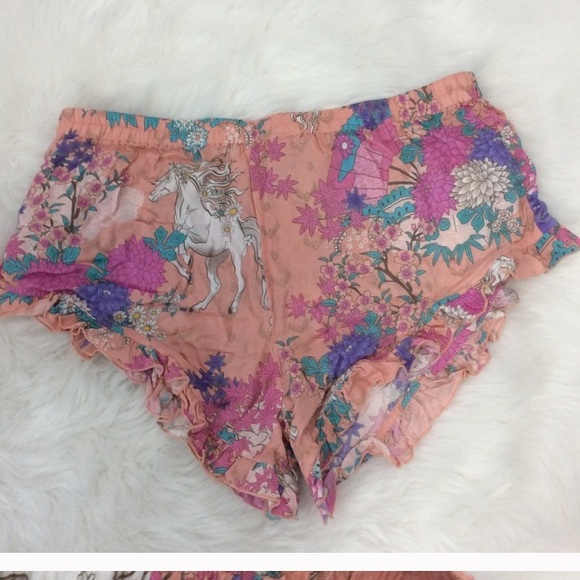 Spell &the gypsy wild horses shorts - Picture 4 of 5